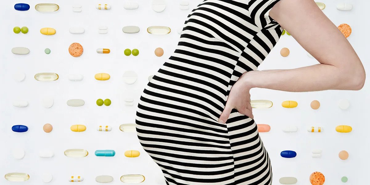 بهترین زمان و نحوه مصرف ویتامین ها در بارداری