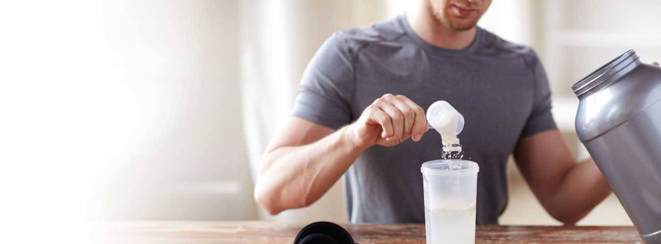 عوارض احتمالی مکمل پروتئین وی چیست؟